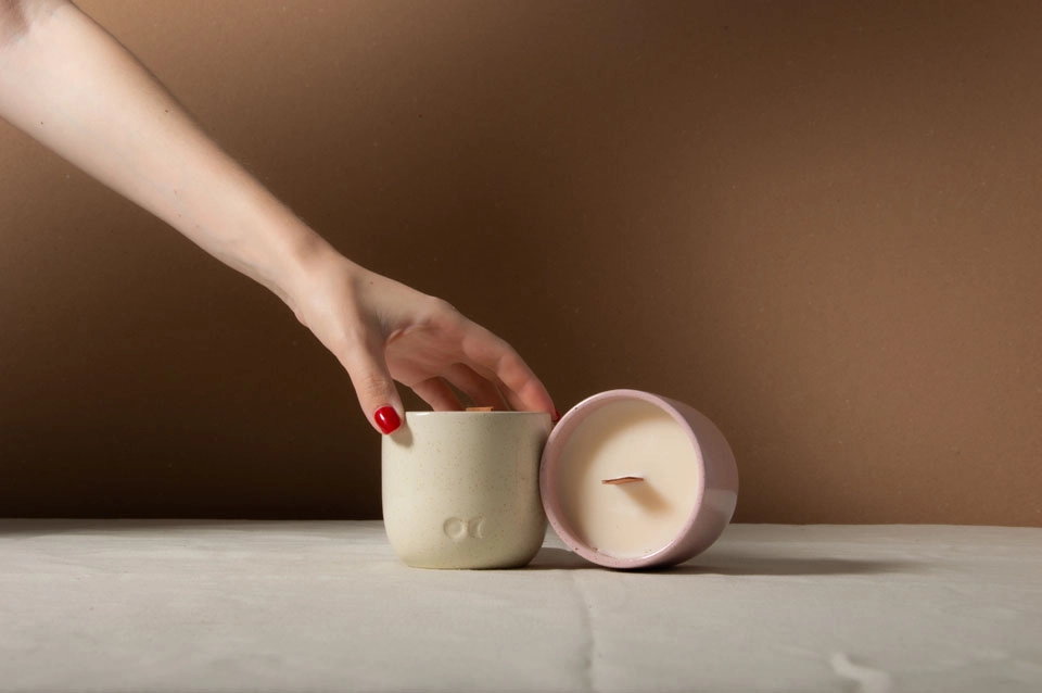 Ceramic scented candle - Bulgarian Rose with seed paper_0453