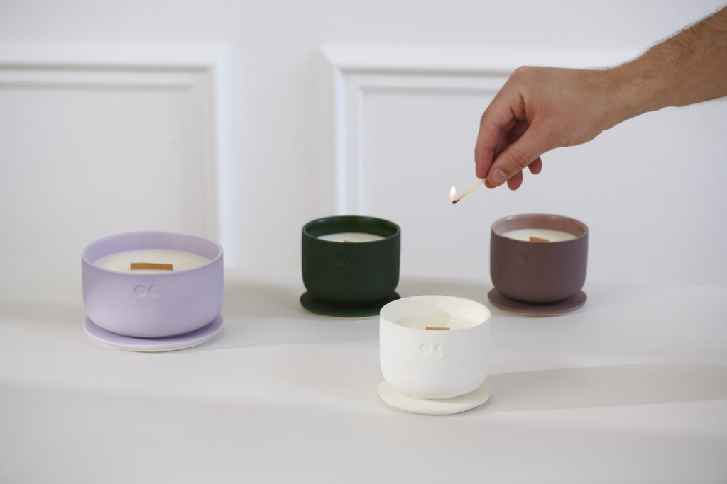 What burns in a candle