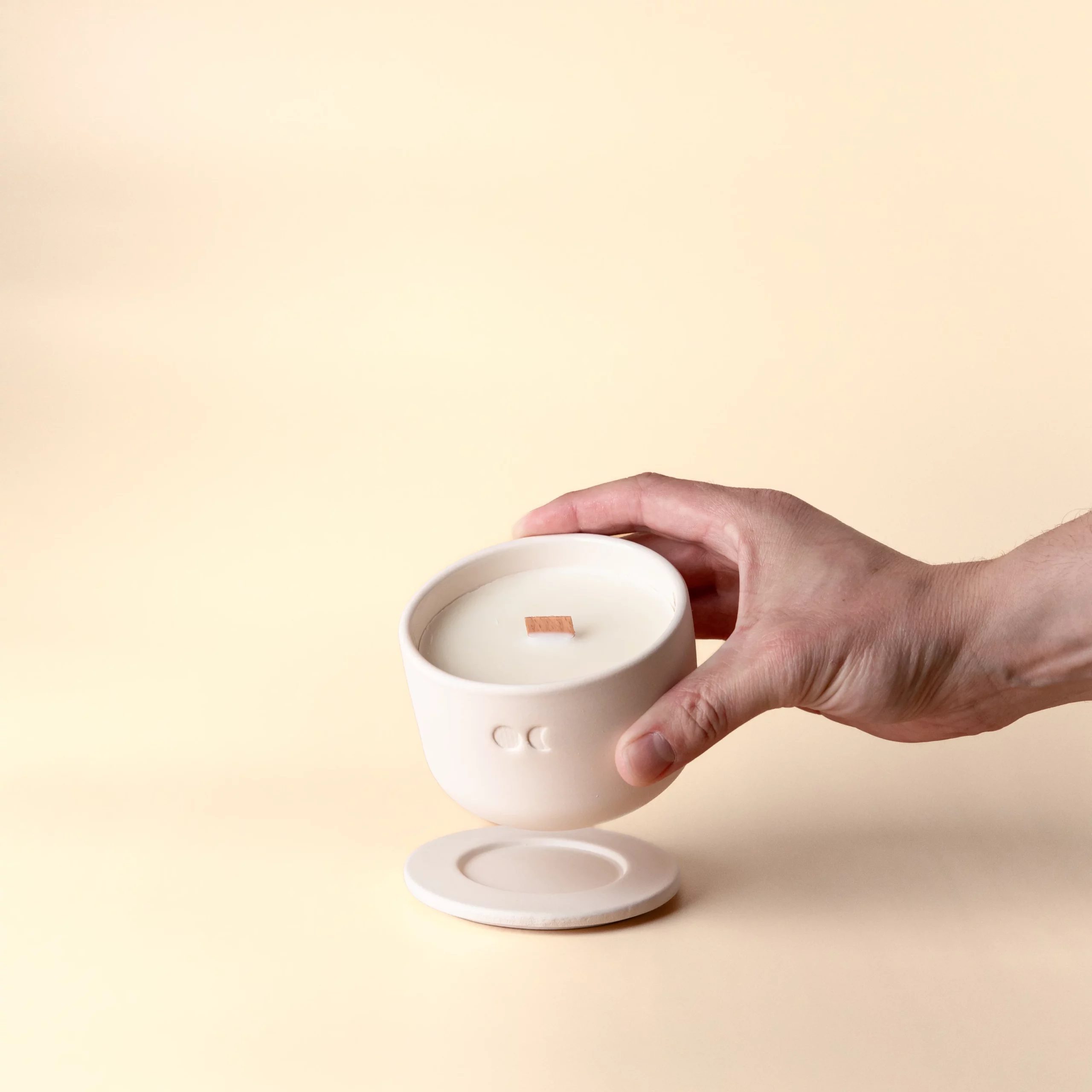 Blühende Keramikkerze - Eukalyptus - 220g