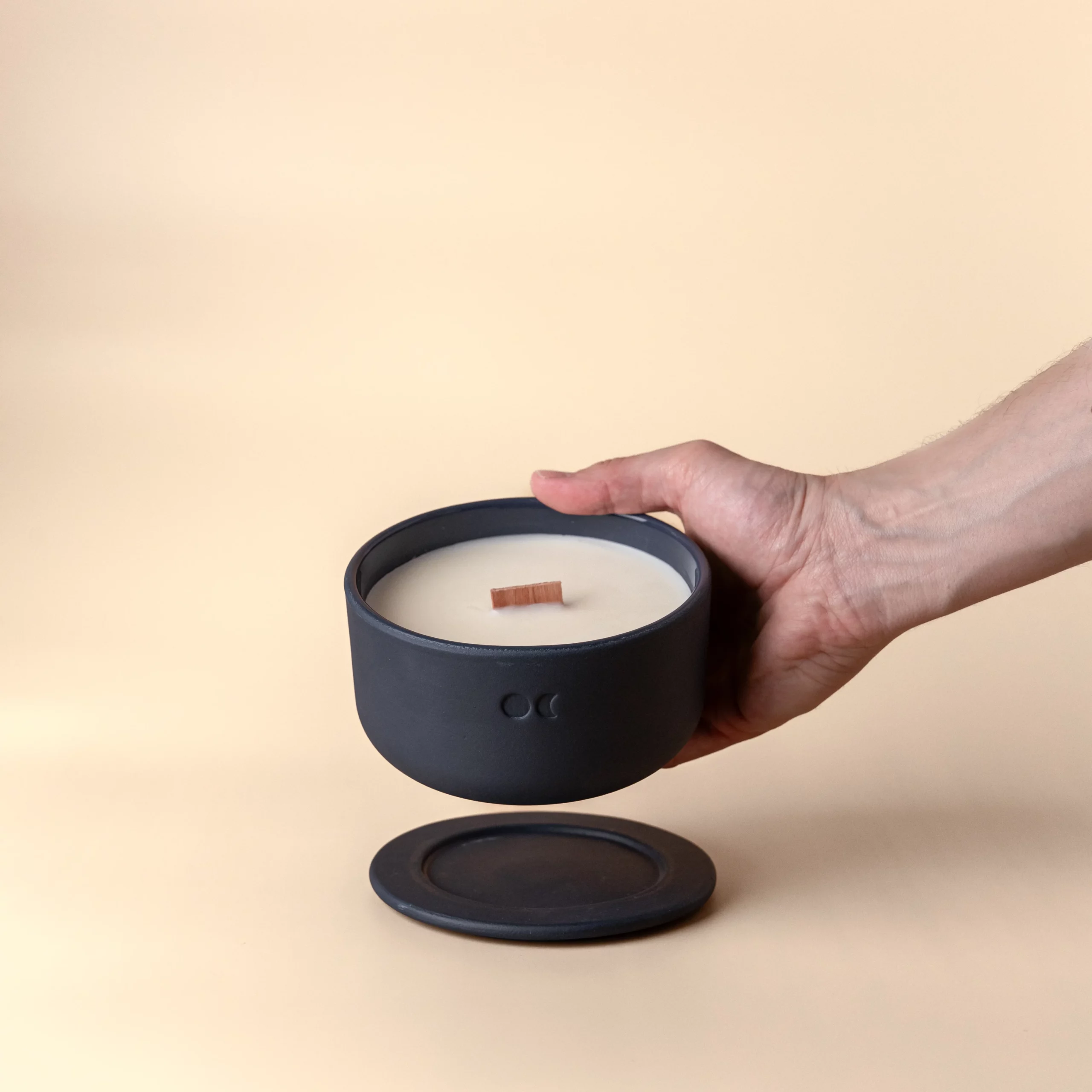 Bloeiende Keramische Kaars – Sandelhout & Jasmijn – 440g